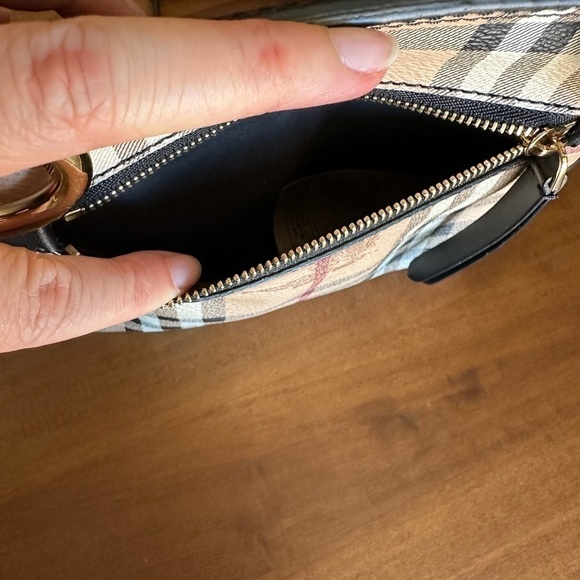 BURBERRY: MINI FLAP BAG (AUTHENTIC) - Picture 15 of 15